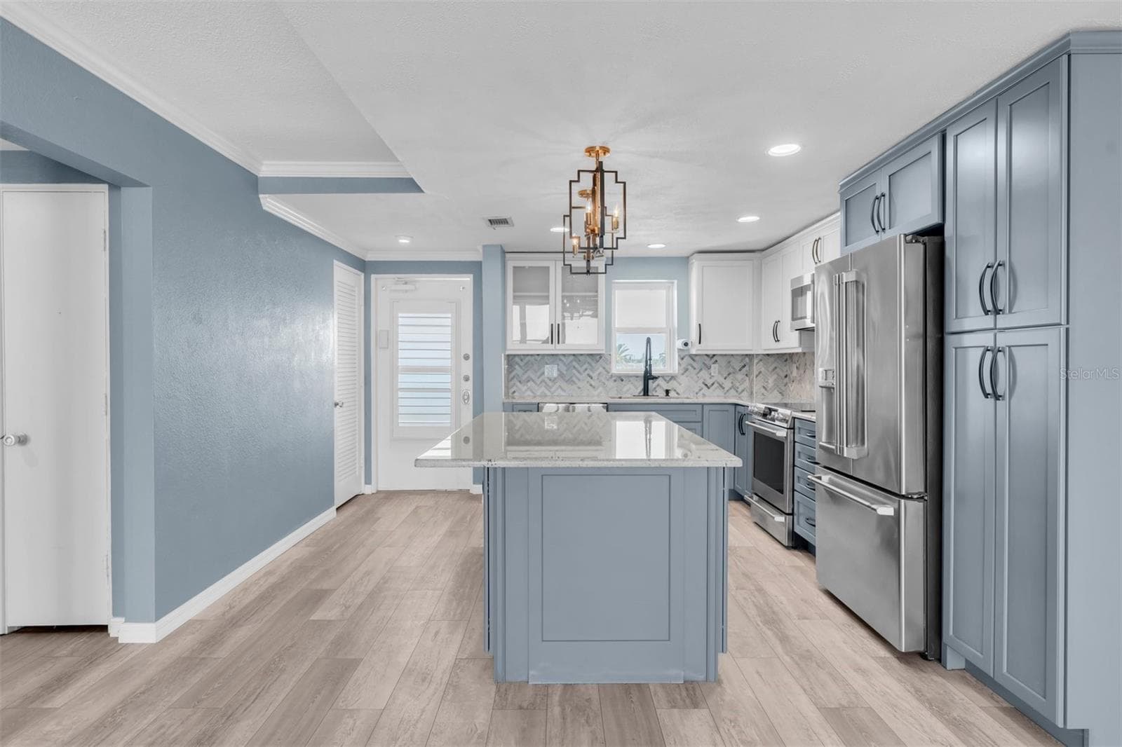 Condominium at 7000 BEACH PLZ #303, ST PETE BEACH, photo 6 of 39