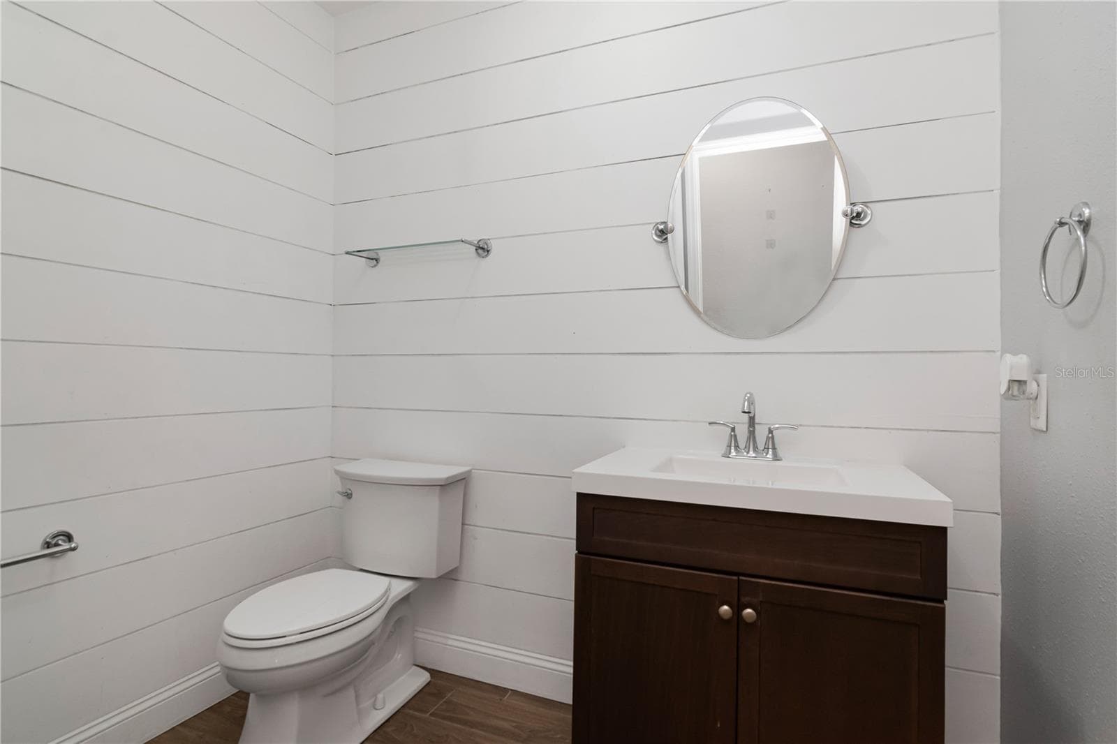 Single Family Residence at 712 S OAKWOOD AVE, BRANDON, photo 26 of 55
