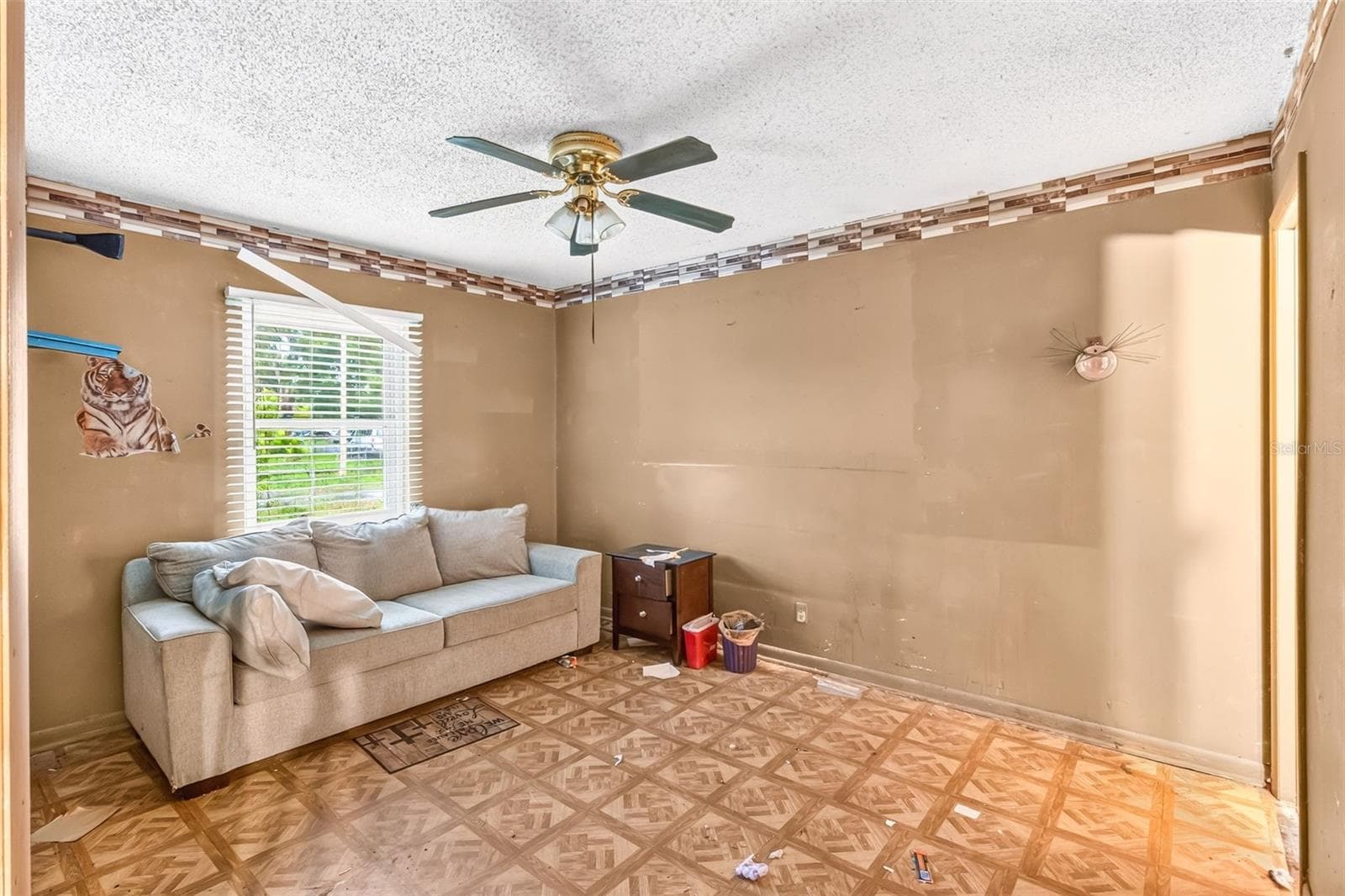 Single Family Residence at 8545 GOLD RIDGE CIR, TAMPA, photo 17 of 51