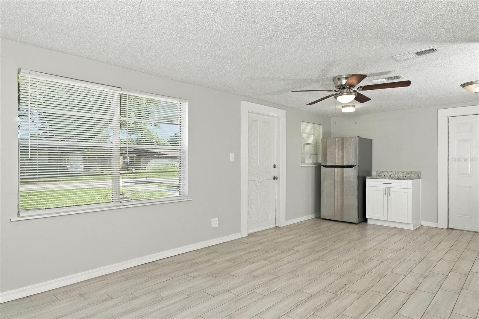 Single Family Residence at 206 4TH JPV ST, WINTER HAVEN, photo 3 of 16
