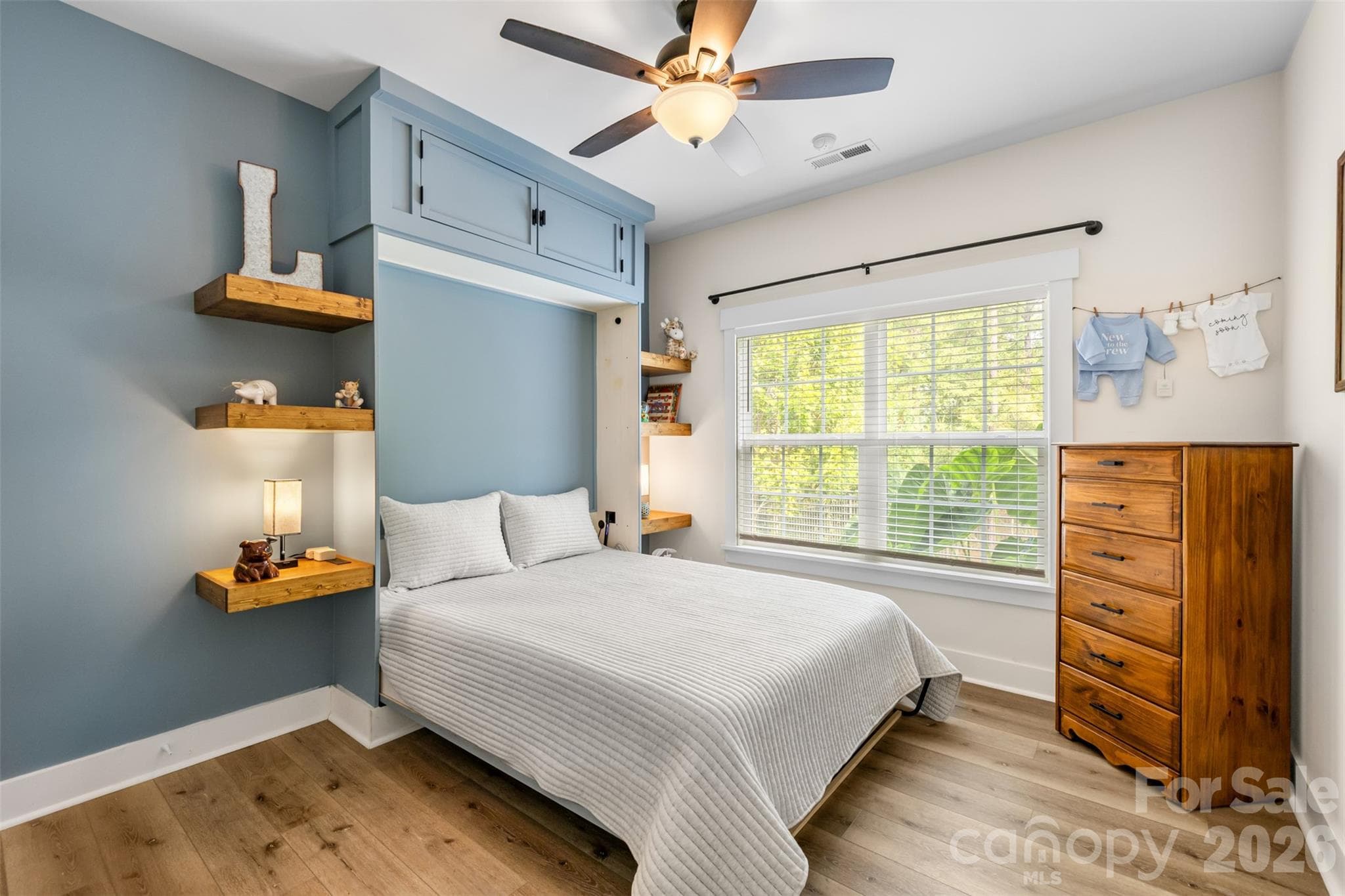 Murphy bed provides instant guest space without sacrificing the room - 1604 Aragon Beach Road, Rock Hill