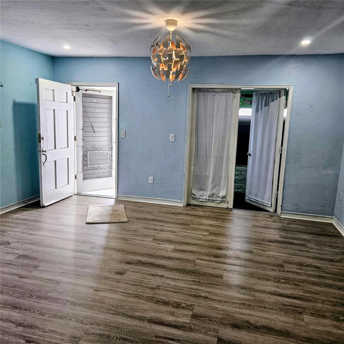 Single Family Residence at 1051 SW 72ND CT, MIAMI, photo 4 of 28