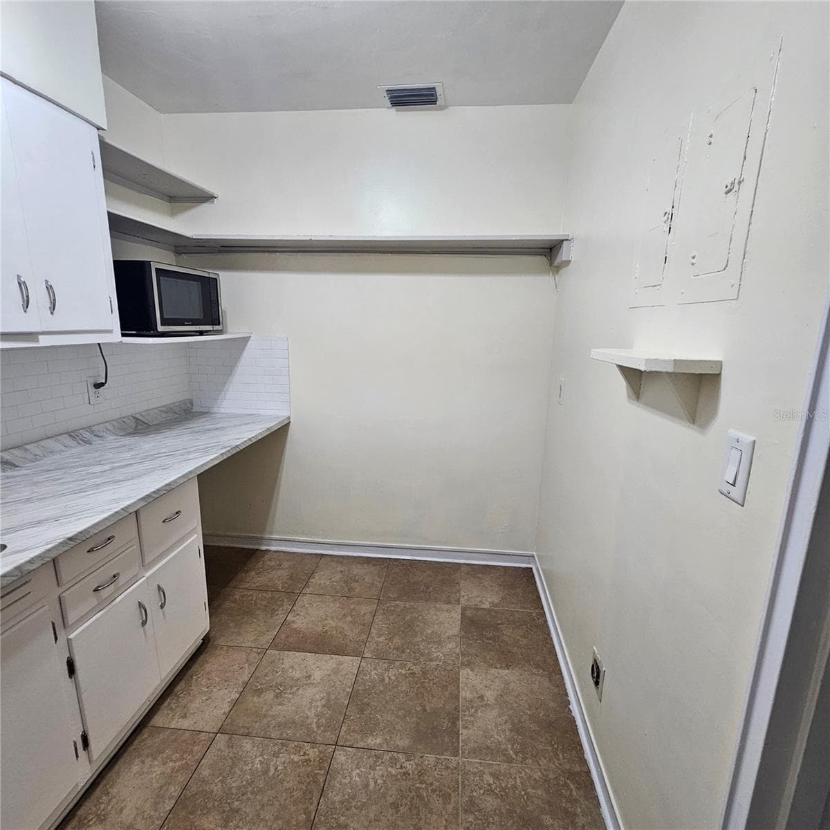 Single Family Residence at 1051 SW 72ND CT, MIAMI, photo 7 of 28