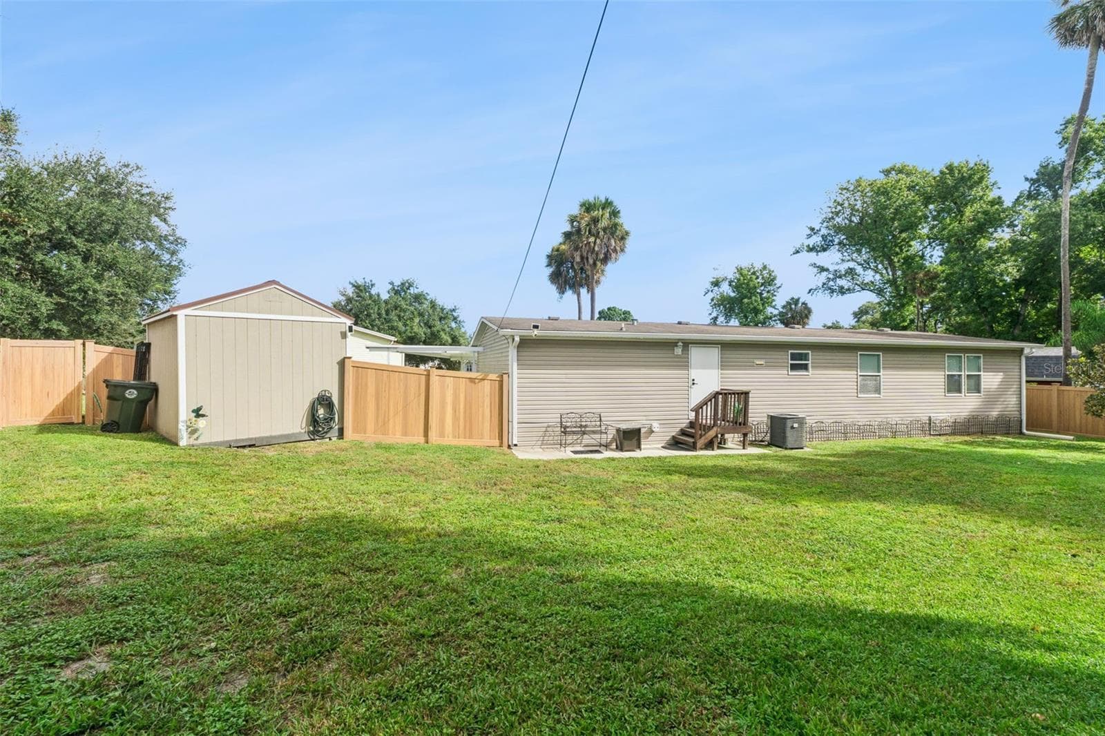 Manufactured Home at 1137 YAUPON ST, DAYTONA BEACH, photo 33 of 35
