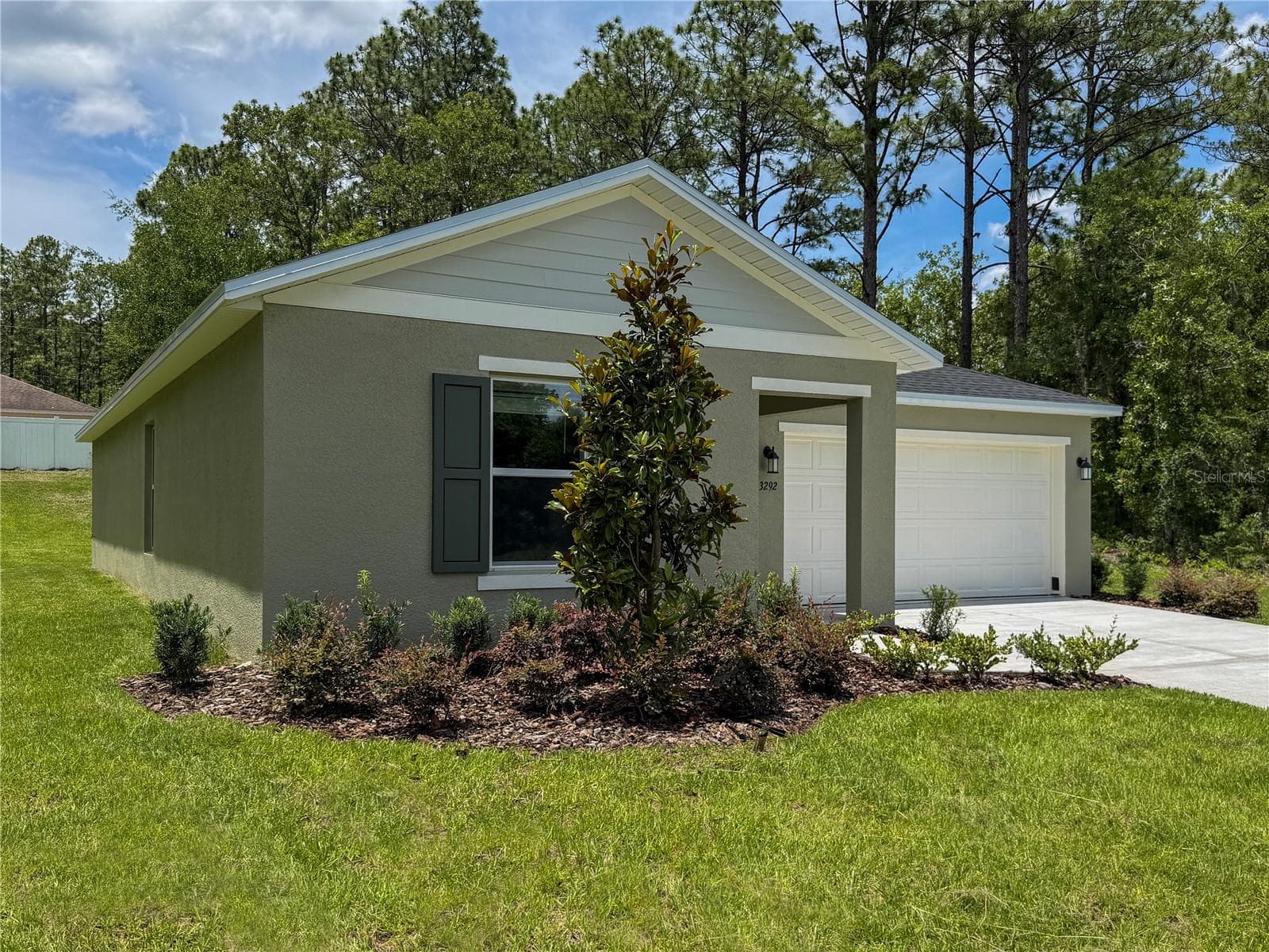 Single Family Residence at 13330 SW 83RD CIR, OCALA, photo 2 of 7