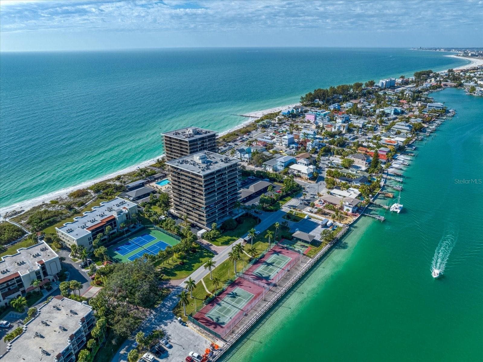 7600 BAYSHORE DR #202