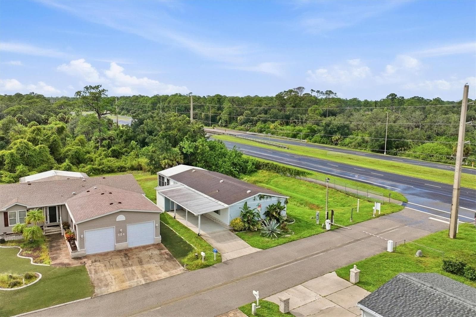 Manufactured Home at 583 PORTSIDE DR, NORTH PORT, photo 5 of 82