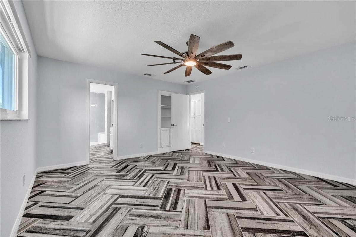 Single Family Residence at 795 S ELLICOTT CIR, PORT CHARLOTTE, photo 28 of 86