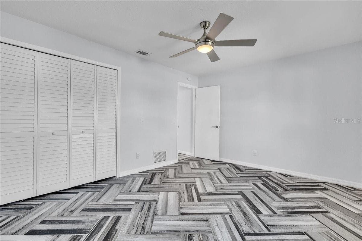 Single Family Residence at 795 S ELLICOTT CIR, PORT CHARLOTTE, photo 43 of 86