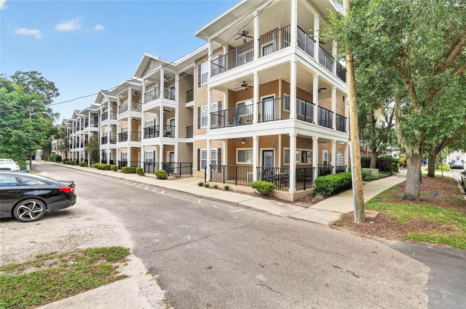 1440 NW 3RD PL #305