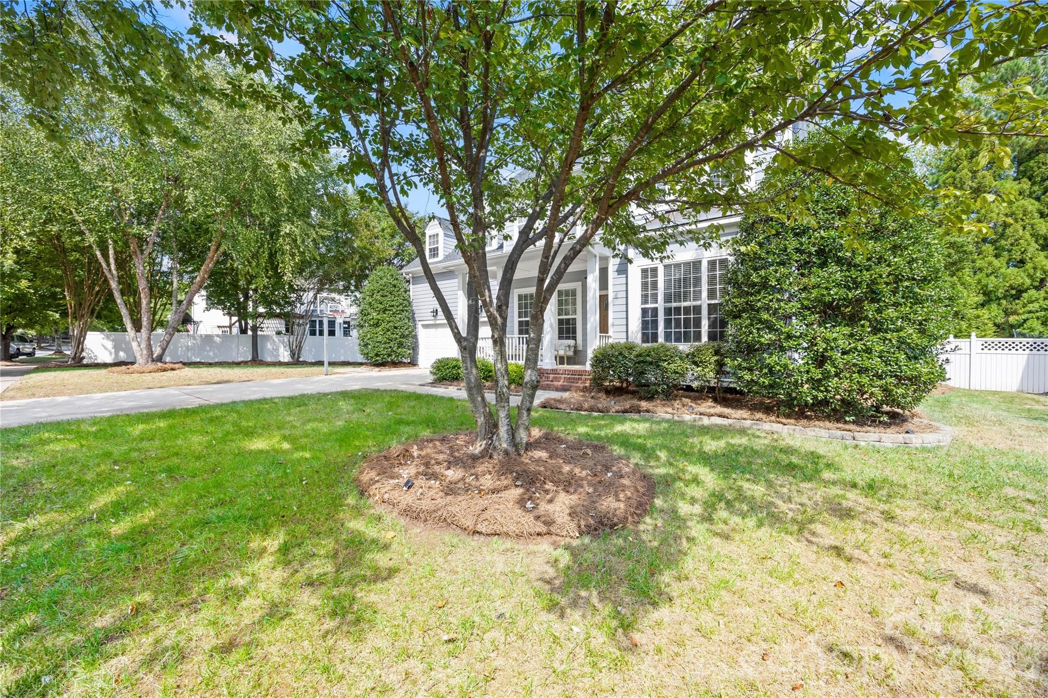 Single Family Residence at 17242 Pennington Drive, Huntersville, photo 32 of 33