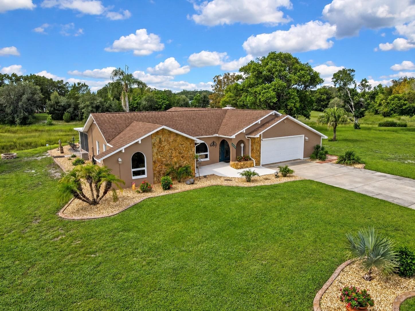 8098 SHORECREST CT