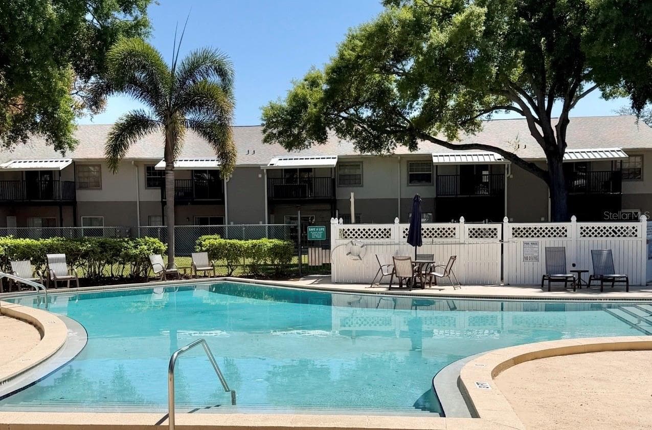 The beautifully maintained pool is included in the Association fees. - 3815 N OAK DR #G71, TAMPA