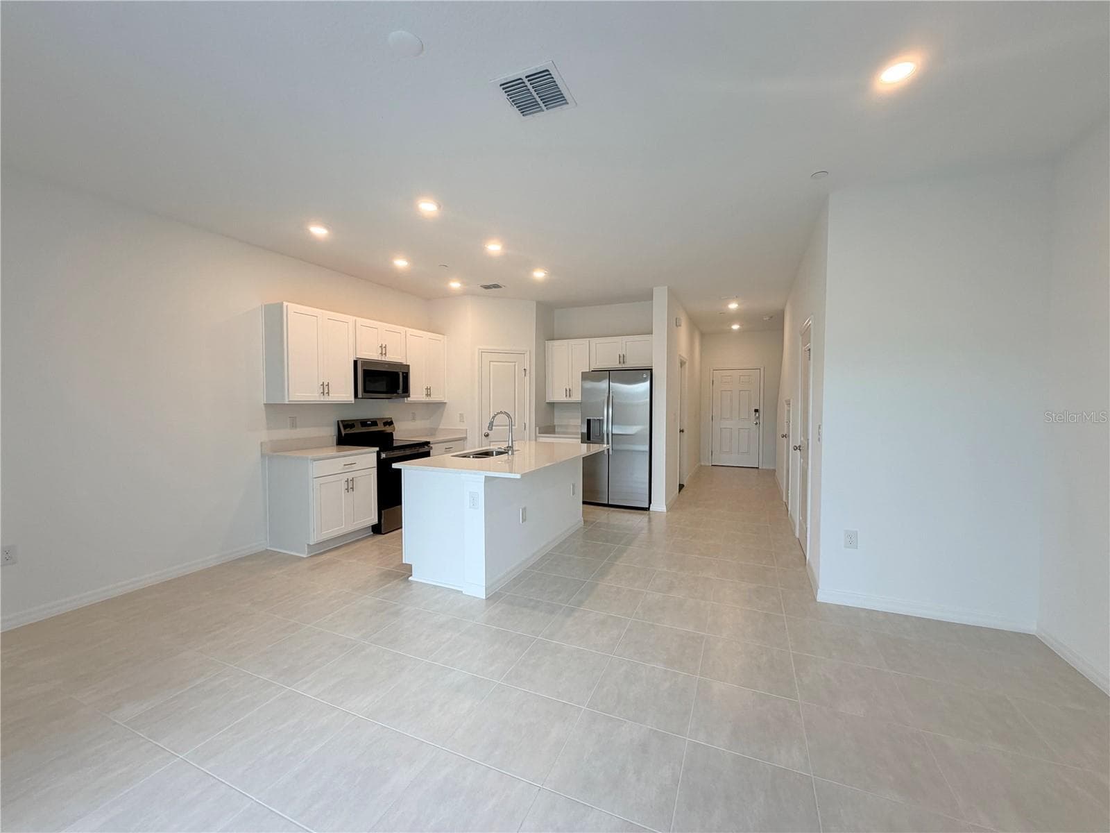 Townhouse at 2627 BALMERINO WAY, MOUNT DORA, photo 11 of 33