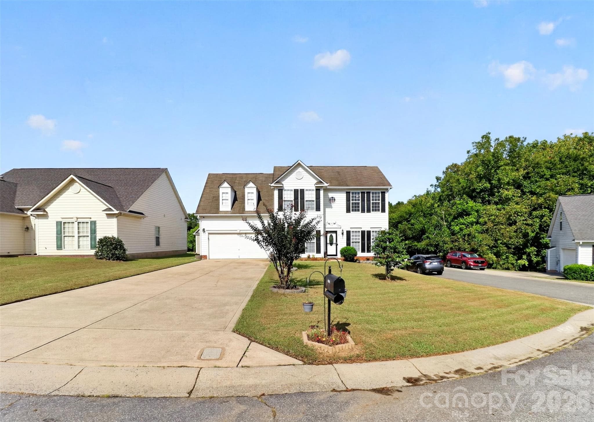 Single Family Residence at 1811 Jeffrey Bryan Drive, Charlotte, photo 5 of 45