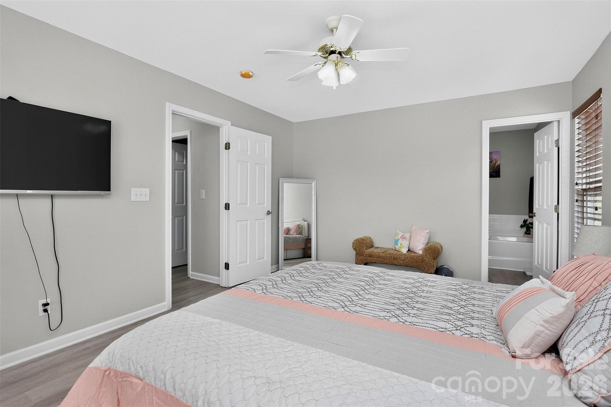 Single Family Residence at 1811 Jeffrey Bryan Drive, Charlotte, photo 25 of 45