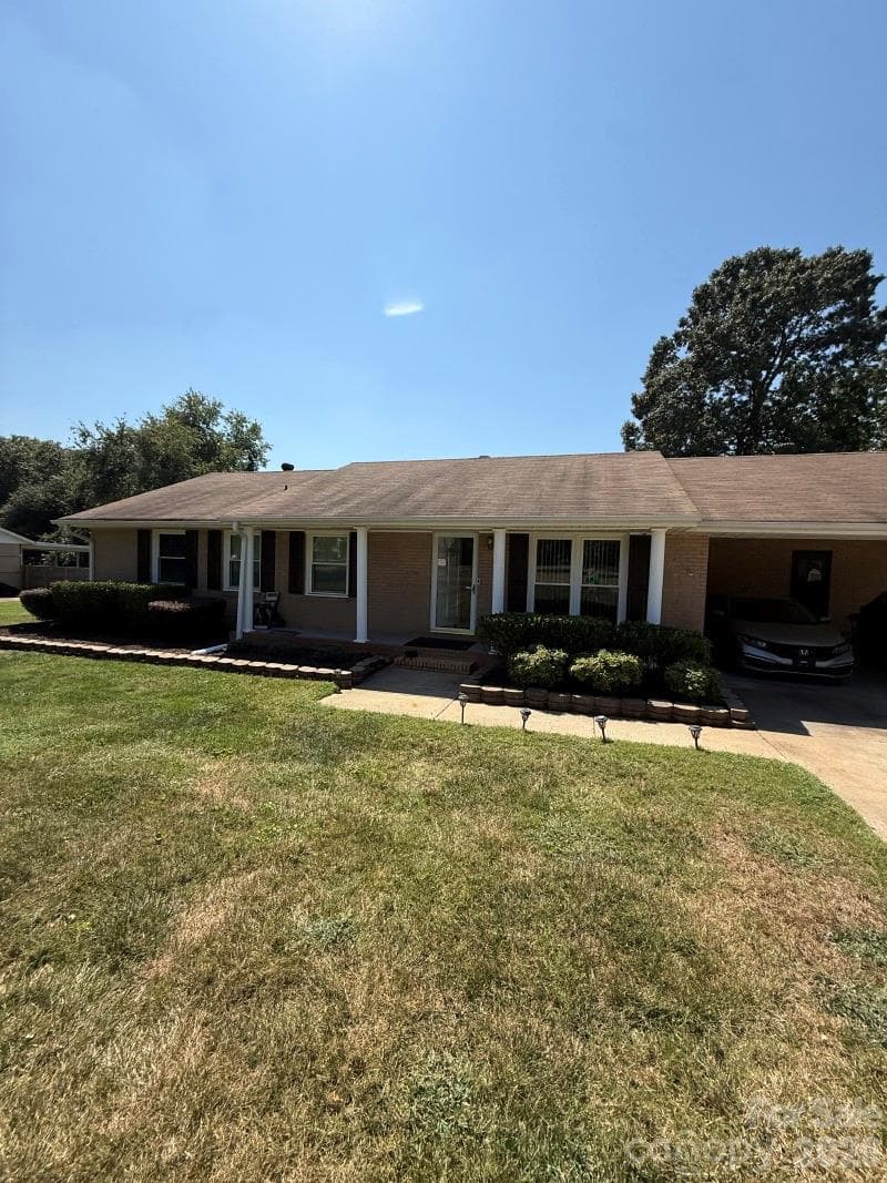 Single Family Residence at 3432 Farrhill Road, Charlotte, photo 15 of 15