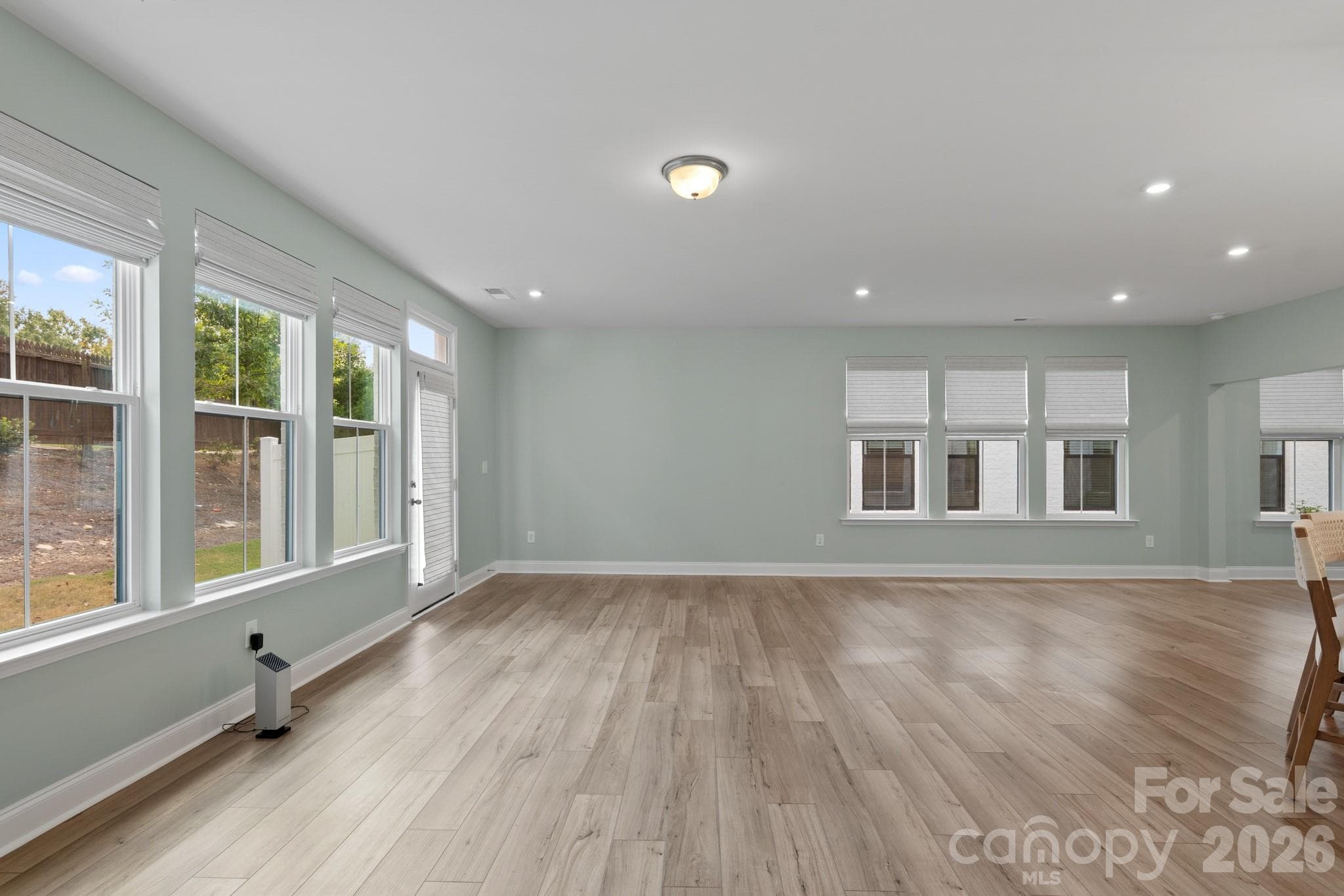 Townhouse at 6113 Mariemont Circle, Charlotte, photo 14 of 37