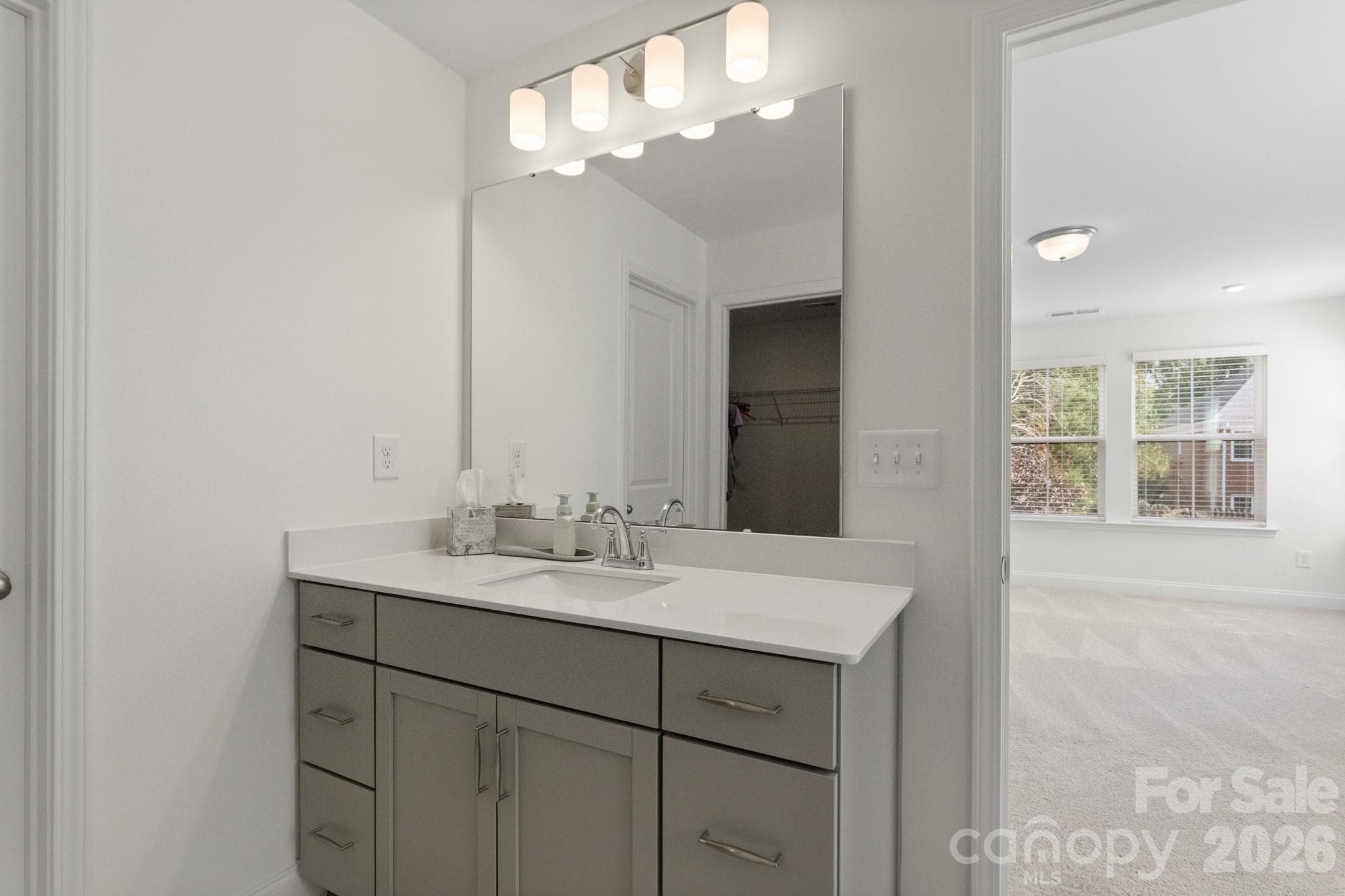 Townhouse at 6113 Mariemont Circle, Charlotte, photo 28 of 37