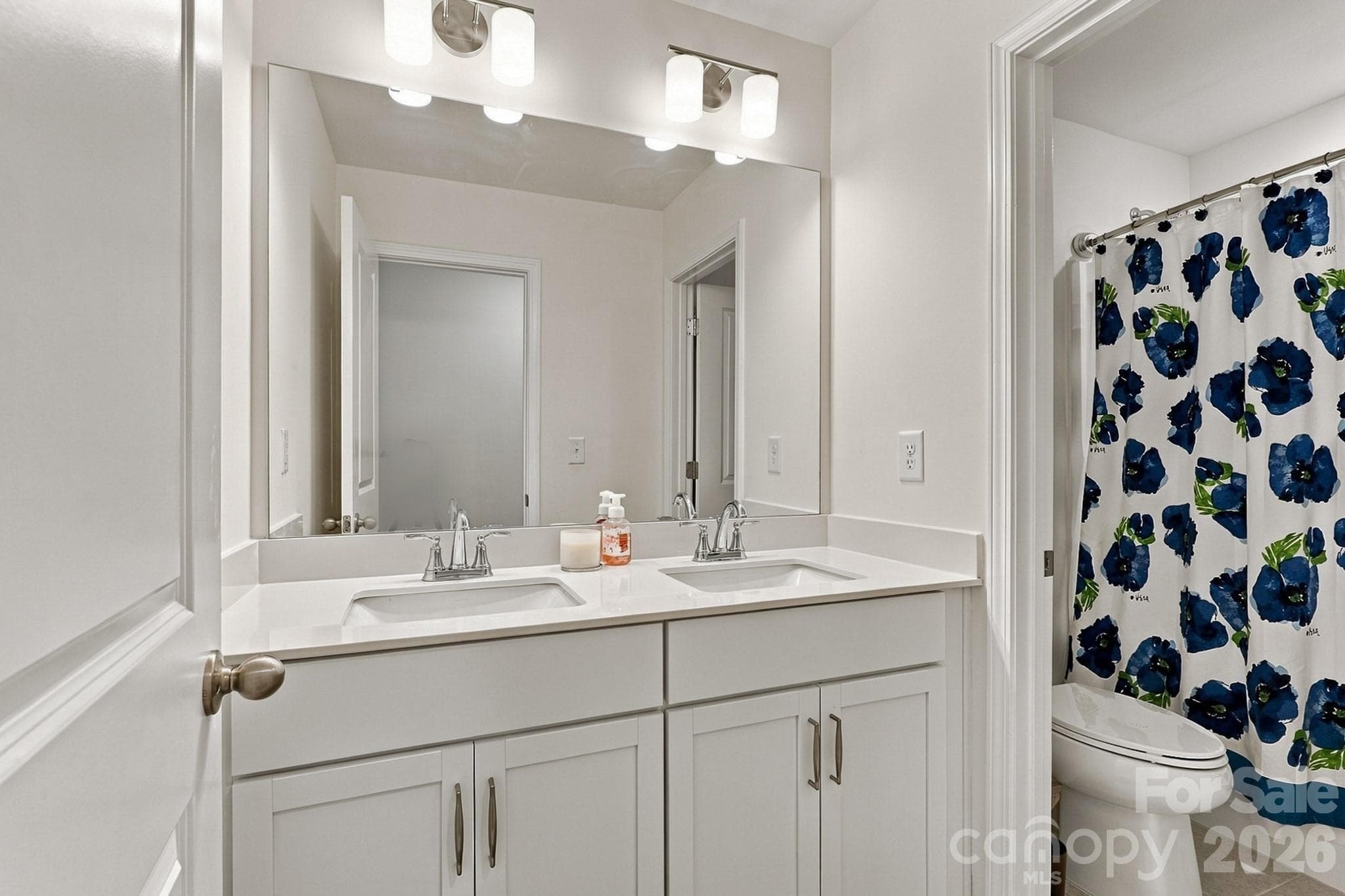 Townhouse at 6113 Mariemont Circle, Charlotte, photo 31 of 37