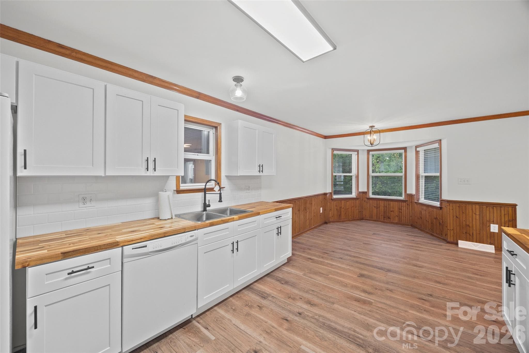 Single Family Residence at 281 Schoolside Drive, Rock Hill, photo 15 of 35