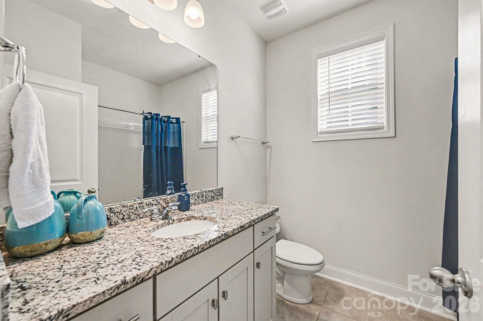 Main-level full bathroom - 5710 Rainbow Lane, Indian Land