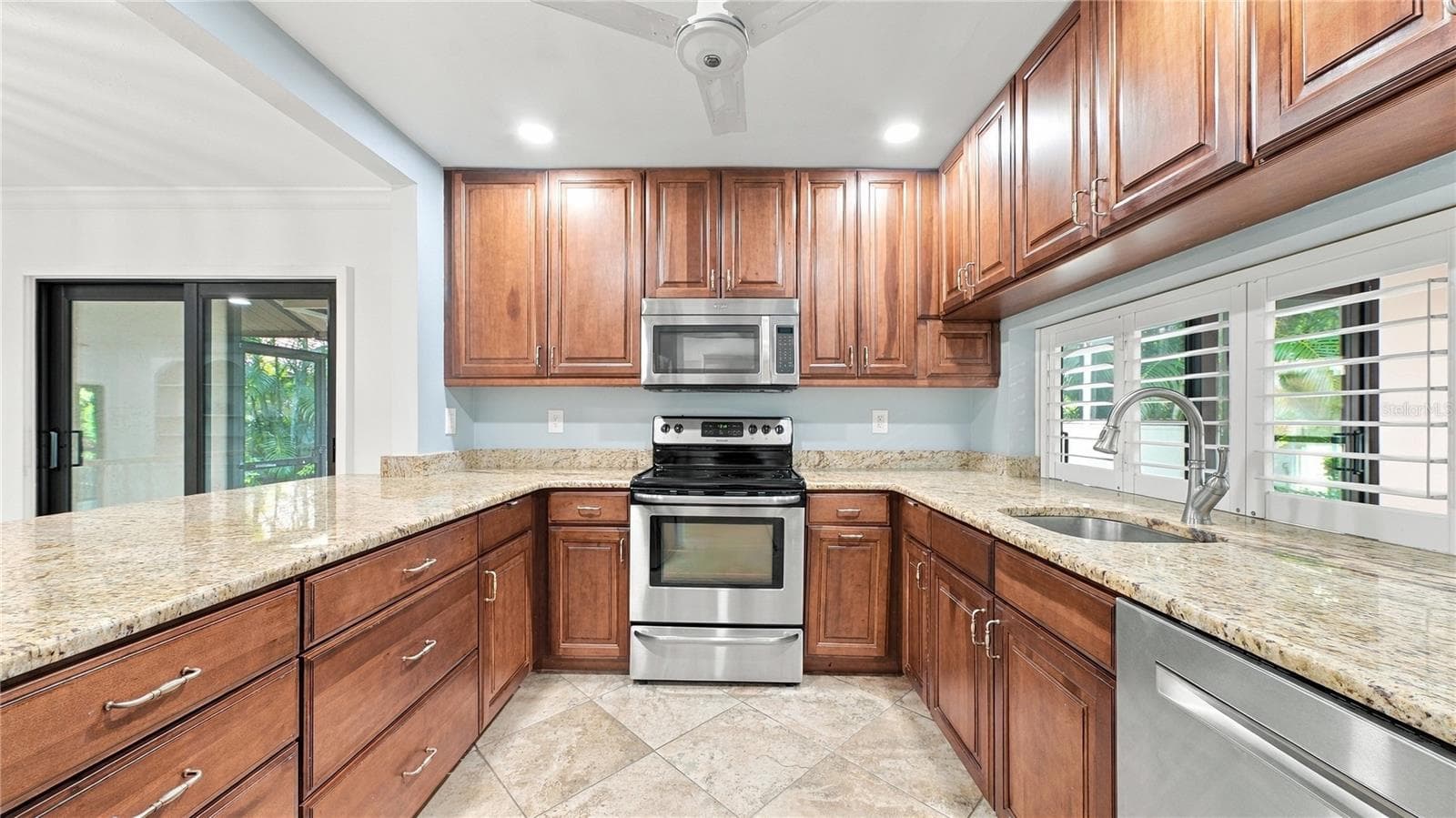 Freshly Painted Kitchen - 4802 KESTRAL PARK CIR #22, SARASOTA