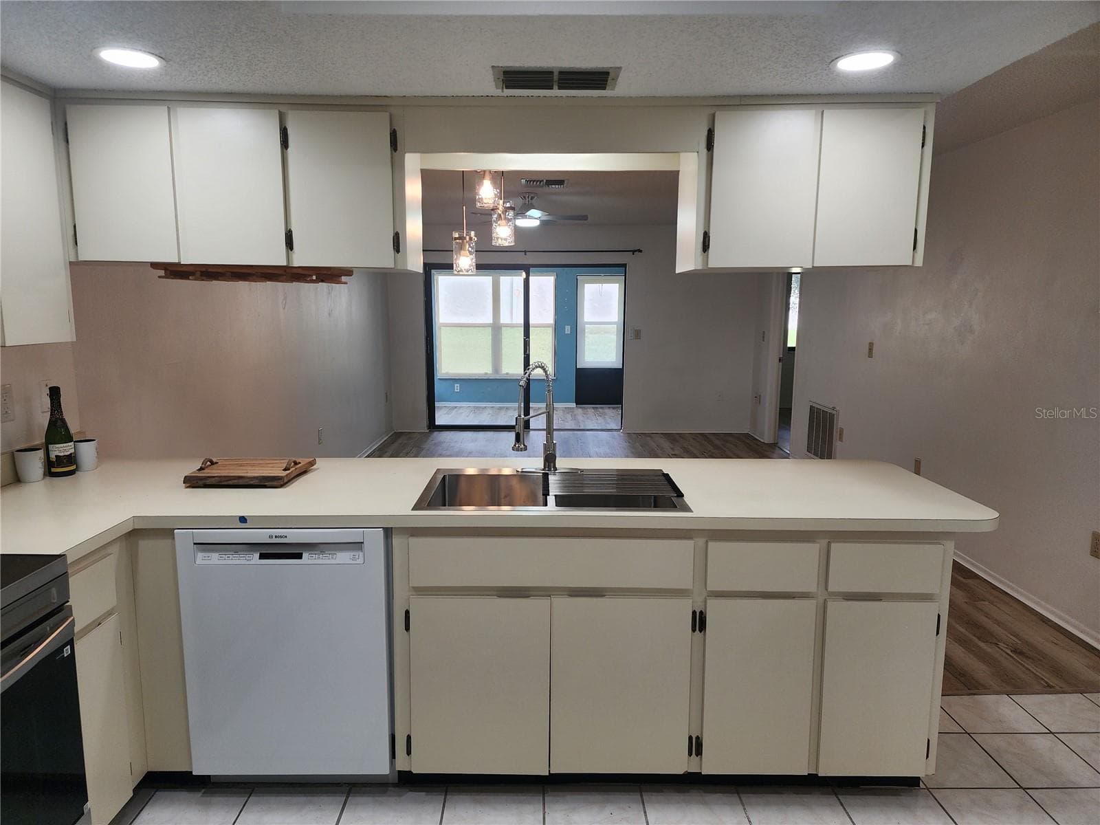 Condominium at 7517 GREYSTONE DR #N/A, HUDSON, photo 5 of 20