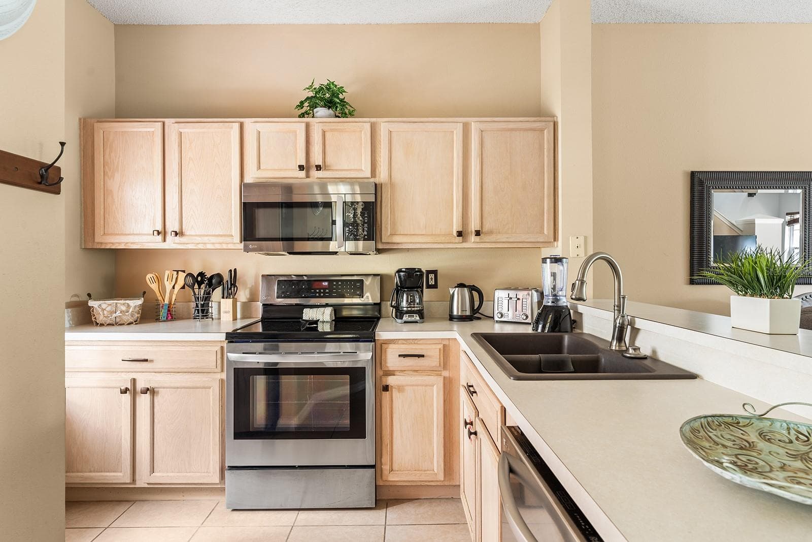 Kitchen - 2782 SUN KEY PL, KISSIMMEE