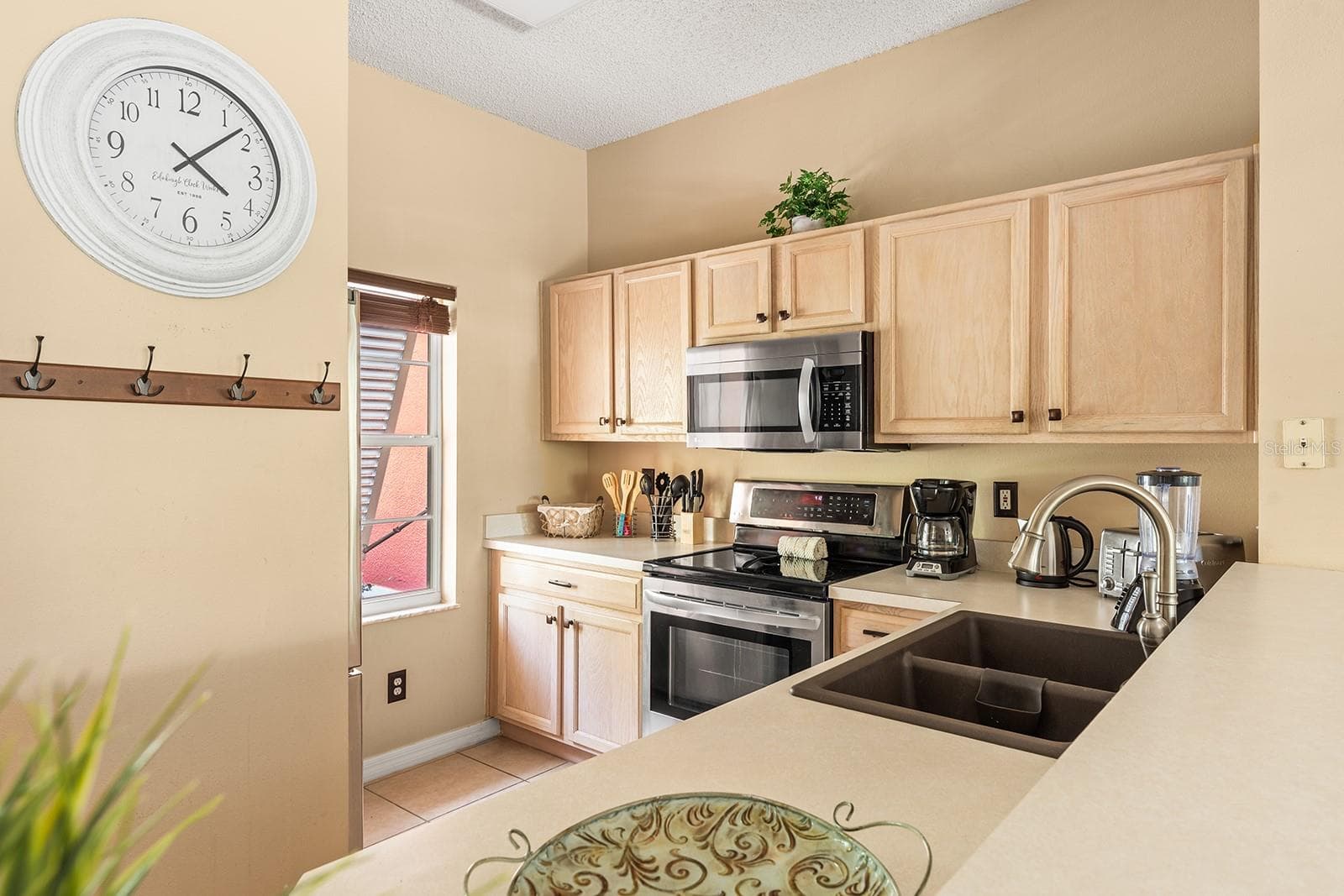 Kitchen - 2782 SUN KEY PL, KISSIMMEE