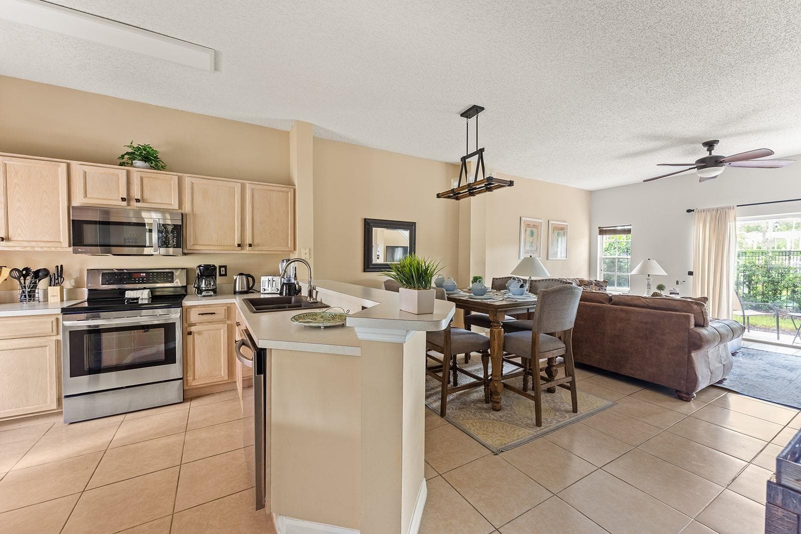 Great Room - 2782 SUN KEY PL, KISSIMMEE