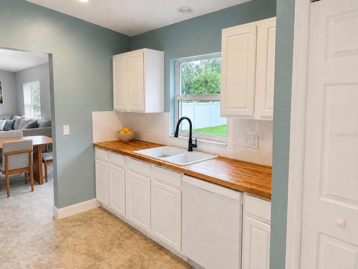 Galley Style Kitchen - 414 BROADVIEW AVE, ALTAMONTE SPRINGS