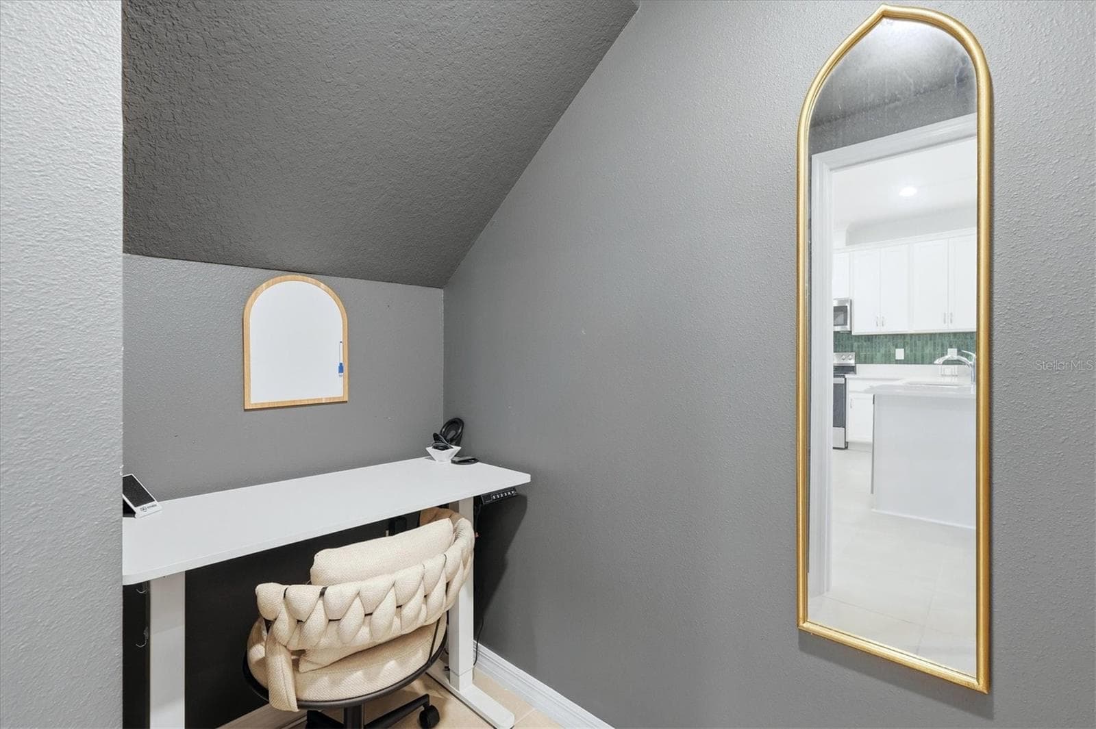 Flex area under the stairs for work, storage or wine collection - 7392 CABIN LN, SARASOTA