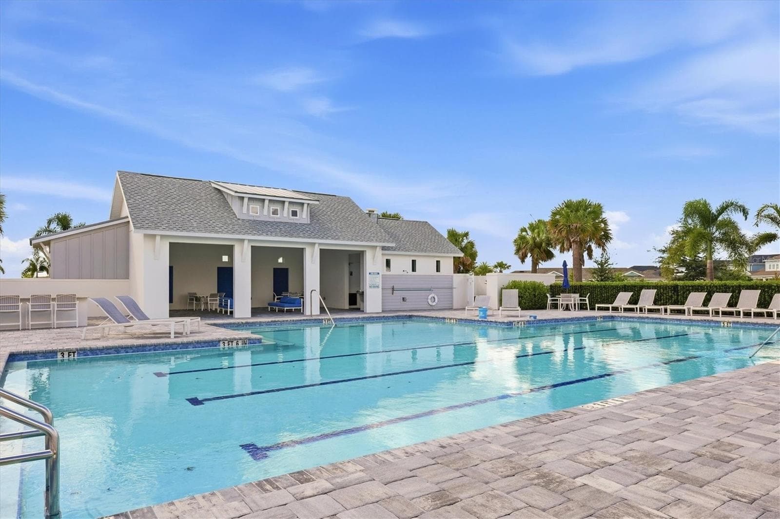 Community pool with lap lanes - 7392 CABIN LN, SARASOTA