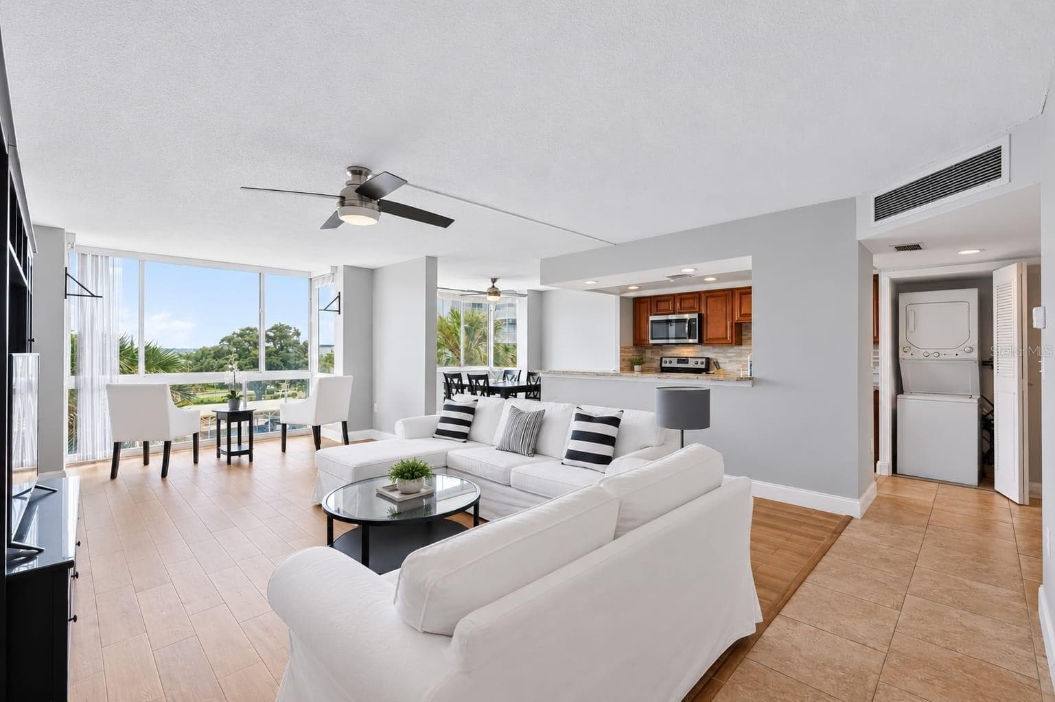 Condominium at 644 ISLAND WAY #406, CLEARWATER, photo 3 of 32