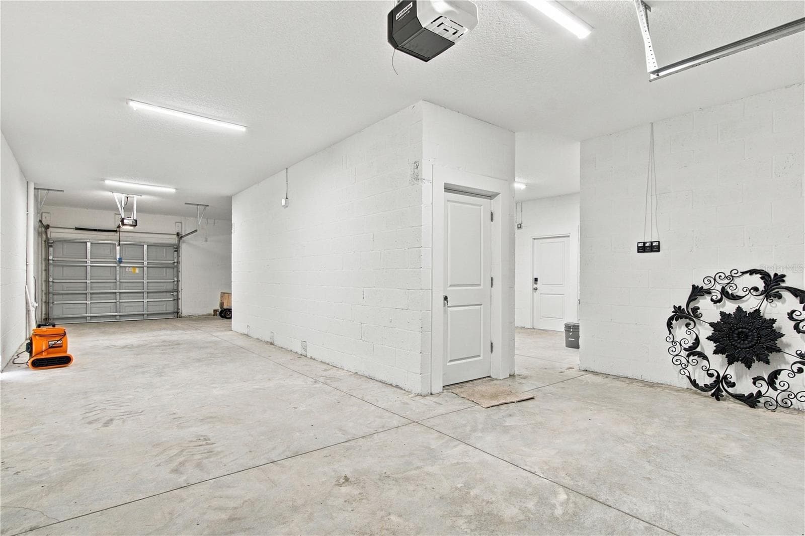 Oversized Garage - 316 INDIANA AVE, CRYSTAL BEACH