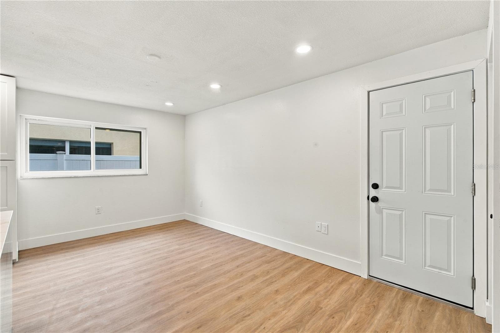 Single Family Residence at 1630 DALE CIR N, DUNEDIN, photo 17 of 37