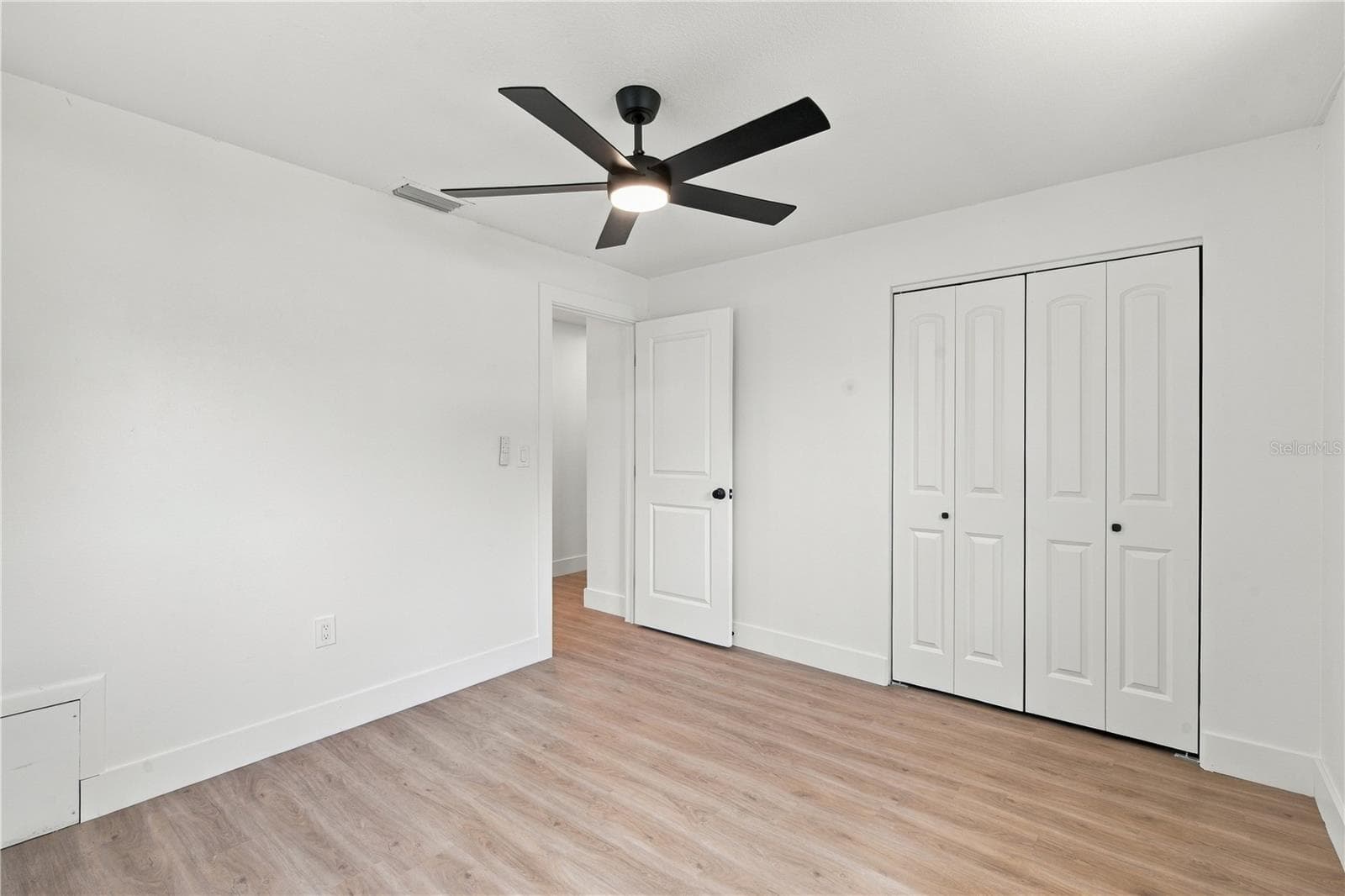Single Family Residence at 1630 DALE CIR N, DUNEDIN, photo 28 of 37