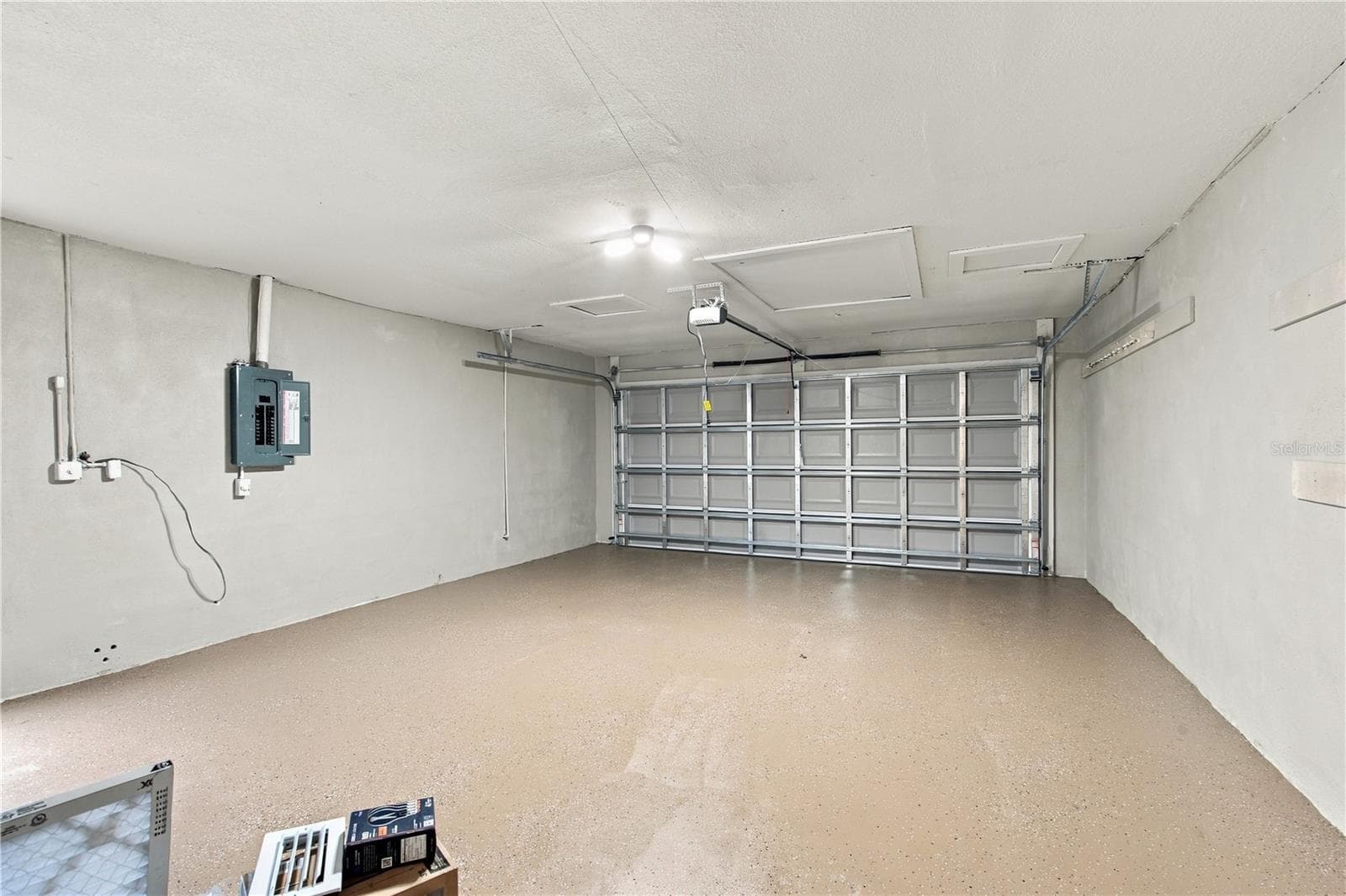 Single Family Residence at 1630 DALE CIR N, DUNEDIN, photo 31 of 37