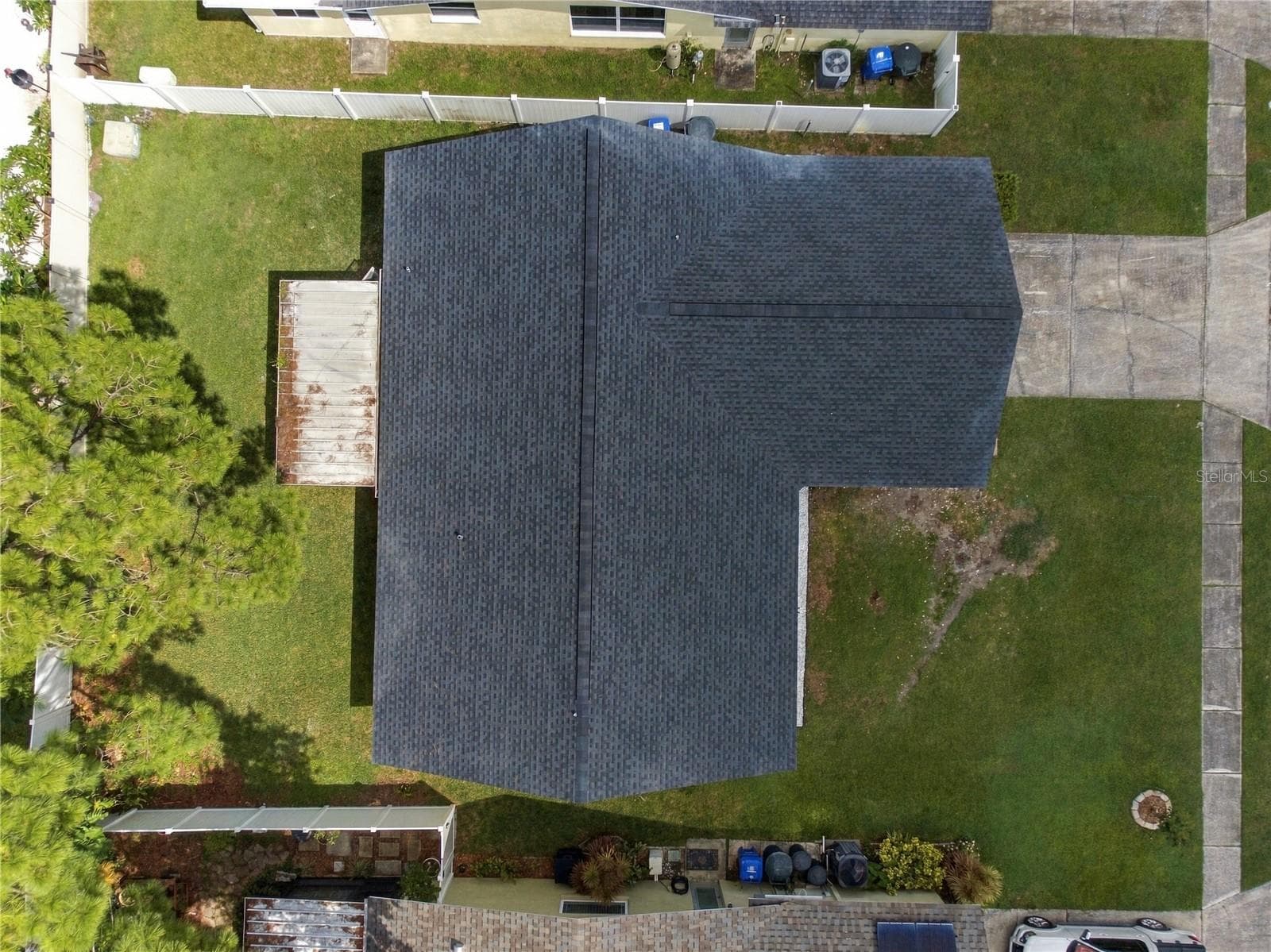 Single Family Residence at 1630 DALE CIR N, DUNEDIN, photo 32 of 37