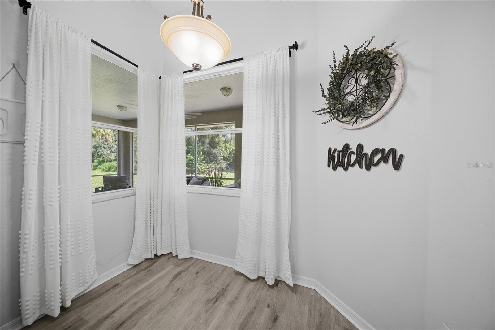 Single Family Residence at 3104 RIVER WOODS DR, PARRISH, photo 13 of 38