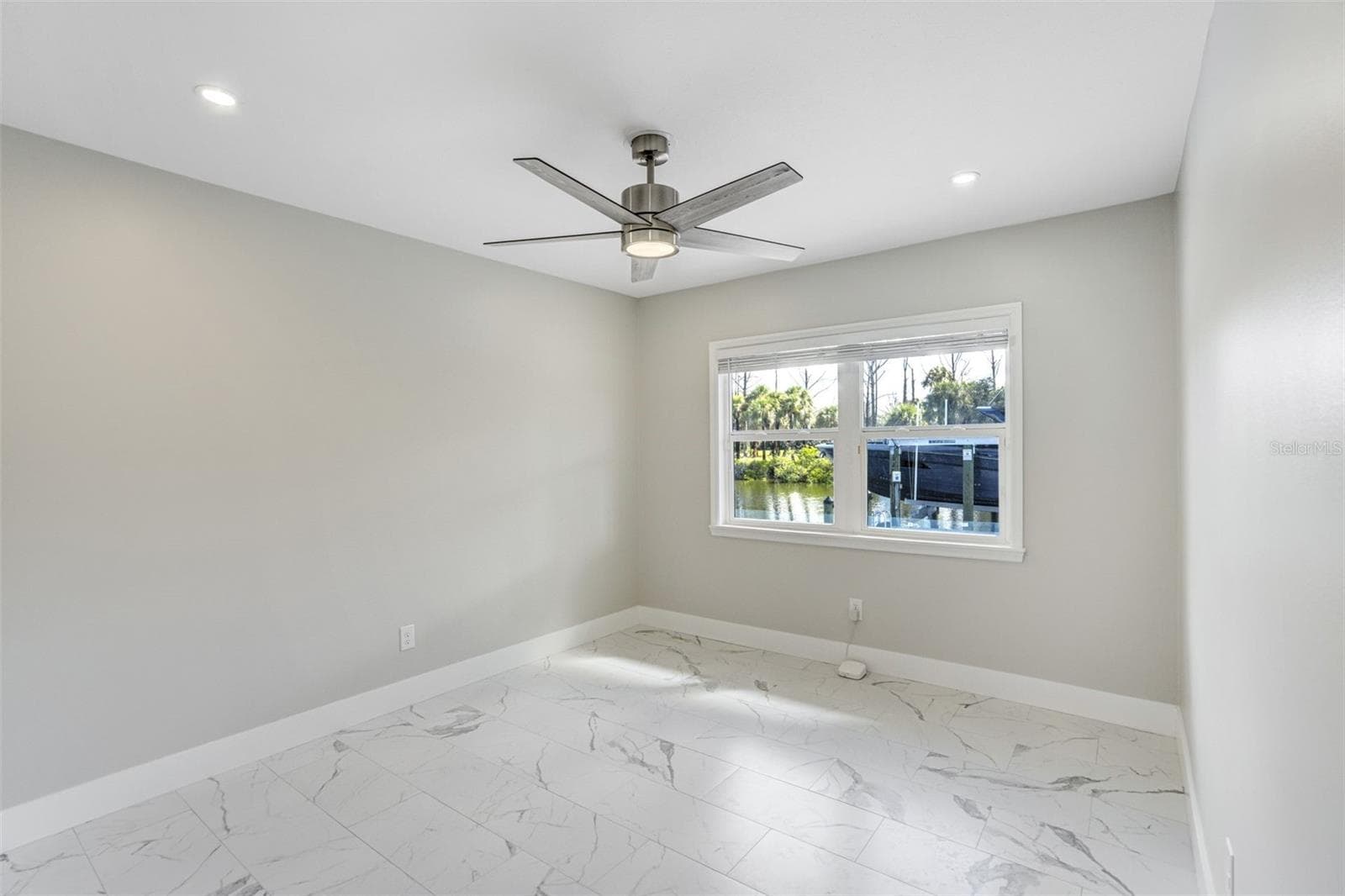 Guest bedroom 2 - 3923 DORAL DR, TAMPA