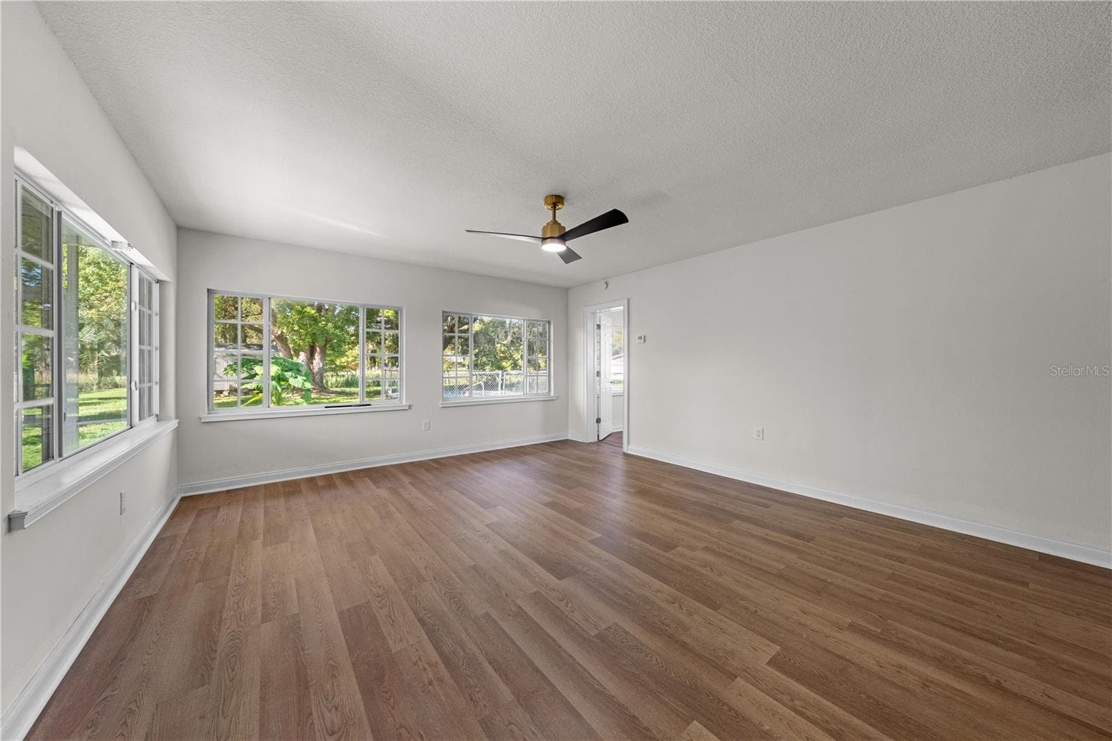 Single Family Residence at 406 E DRURY AVE, KISSIMMEE, photo 12 of 59