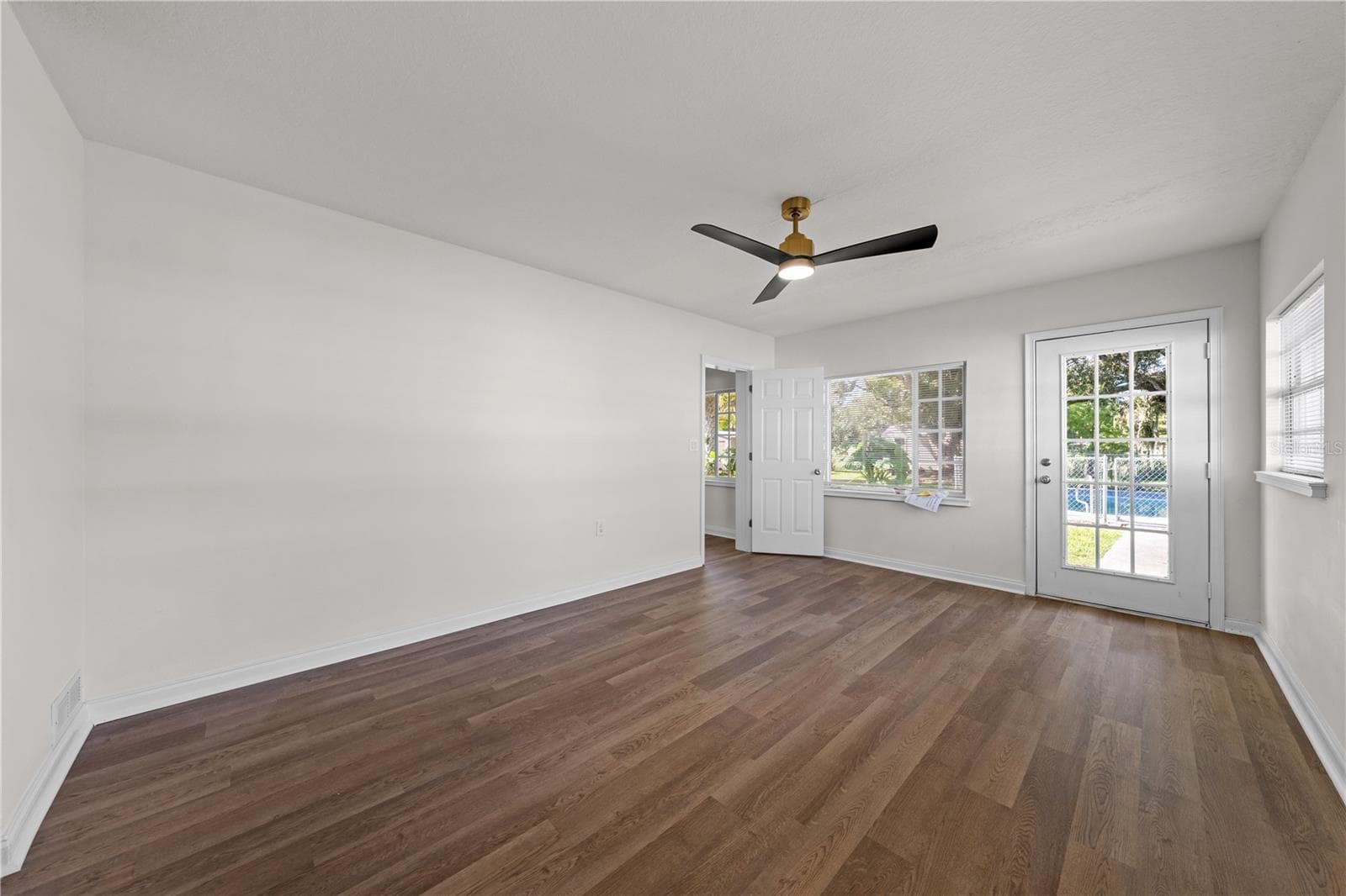 Single Family Residence at 406 E DRURY AVE, KISSIMMEE, photo 27 of 59