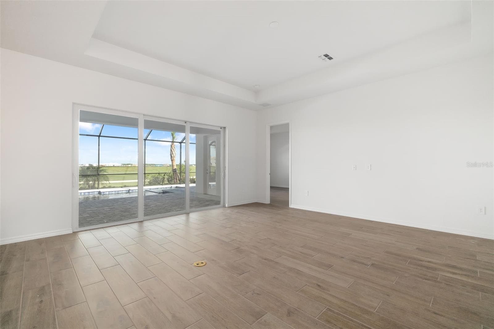 Single Family Residence at 5613 LIGHTNING WHELK LN, LAKEWOOD RANCH, photo 15 of 54