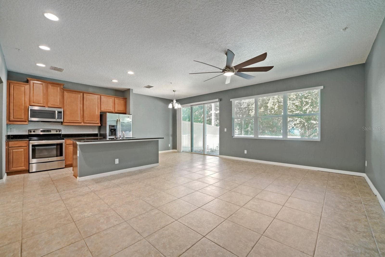 Townhouse at 900 WALKERS GROVE LN, WINTER GARDEN, photo 7 of 28