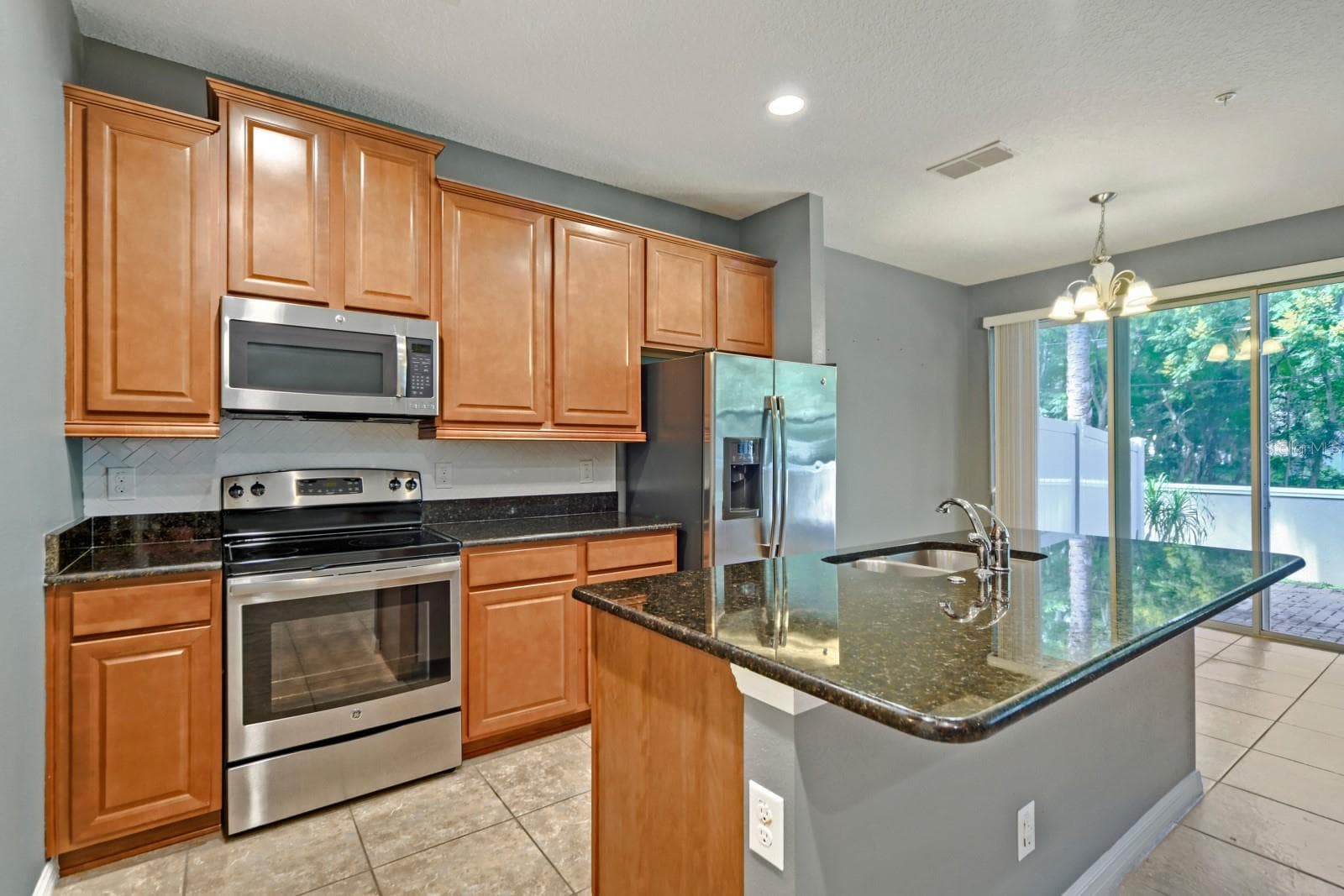 Townhouse at 900 WALKERS GROVE LN, WINTER GARDEN, photo 9 of 28