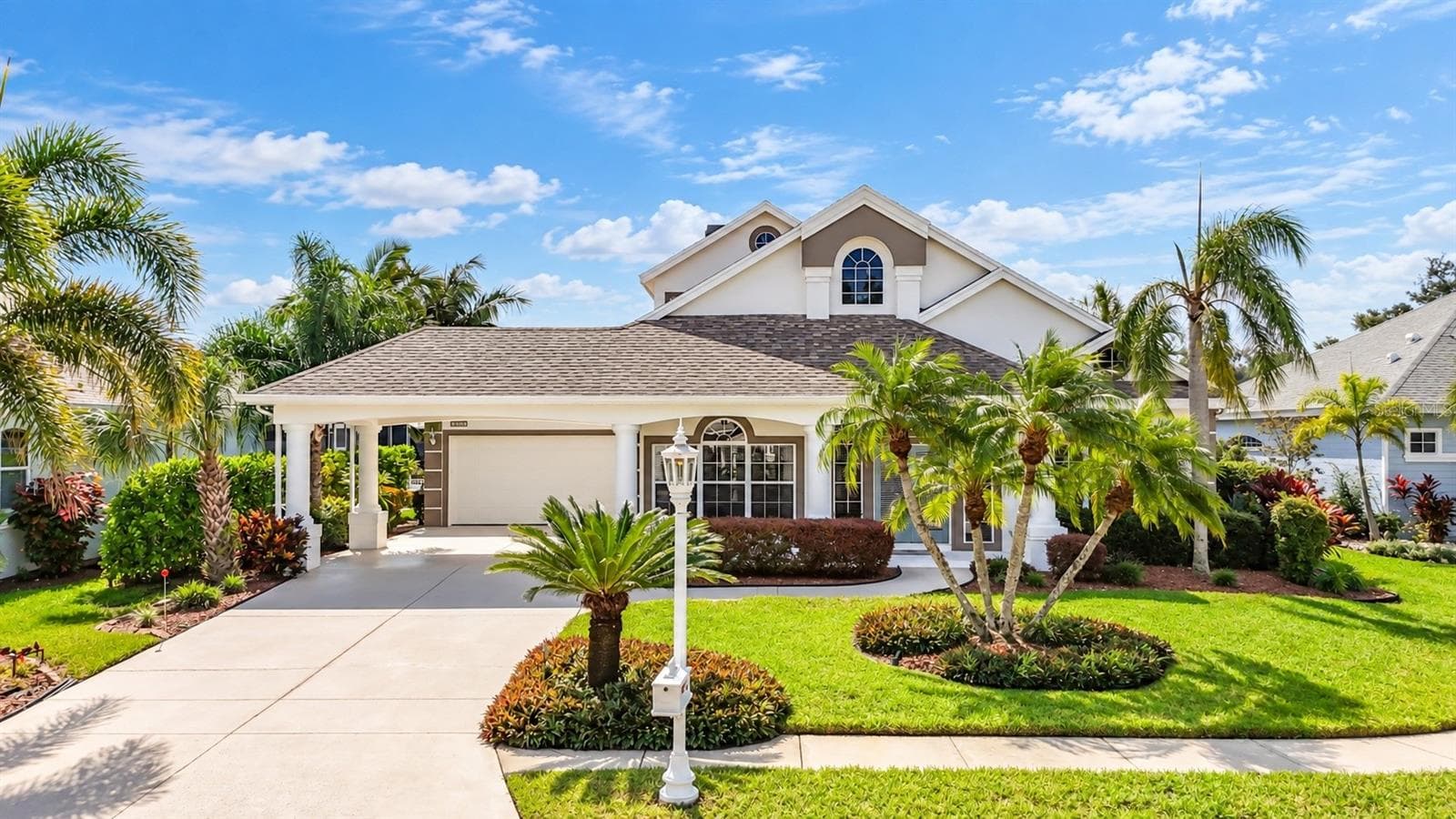 Single Family Residence at 4716 STARBOARD DR, BRADENTON, photo 5 of 77
