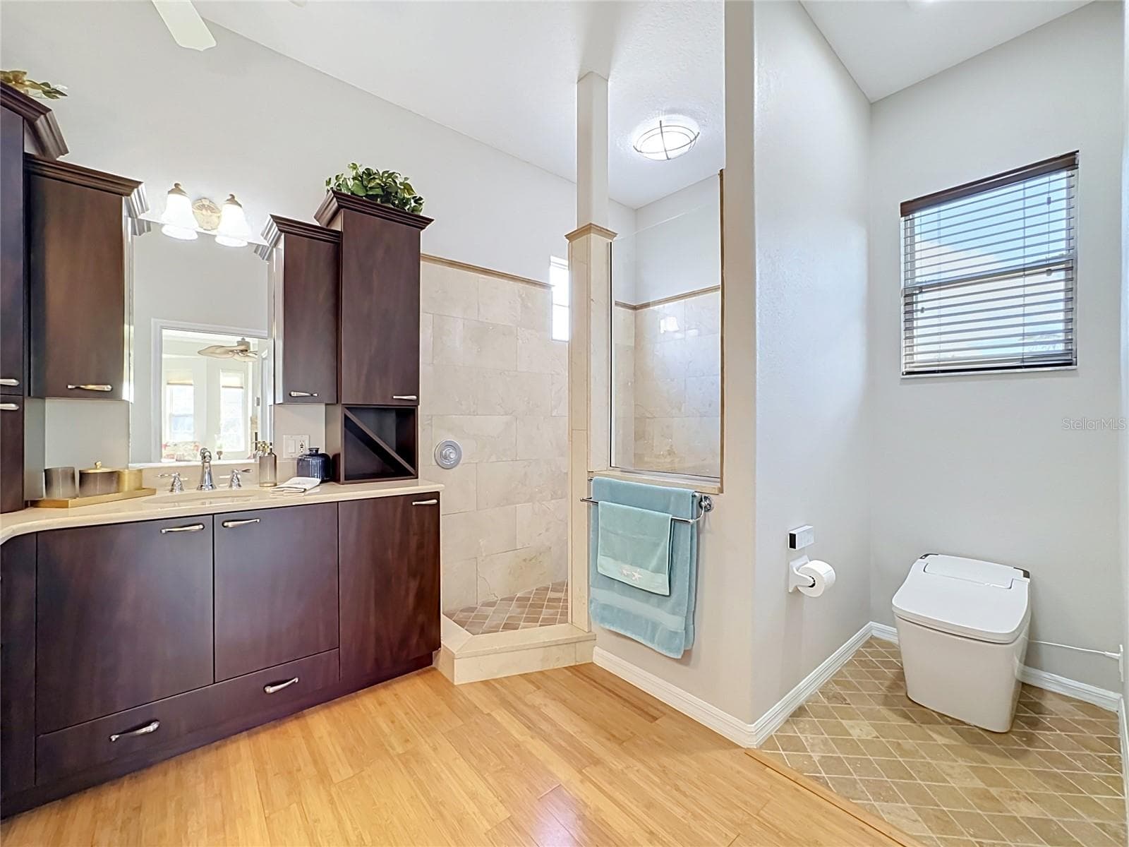 Single Family Residence at 4716 STARBOARD DR, BRADENTON, photo 52 of 77