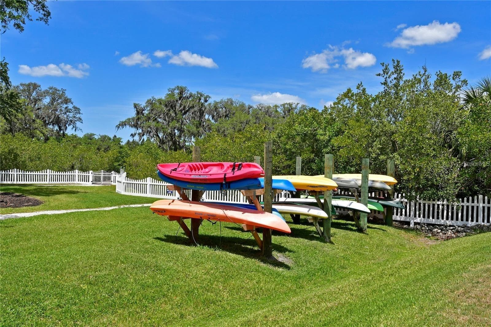 Single Family Residence at 4716 STARBOARD DR, BRADENTON, photo 73 of 77